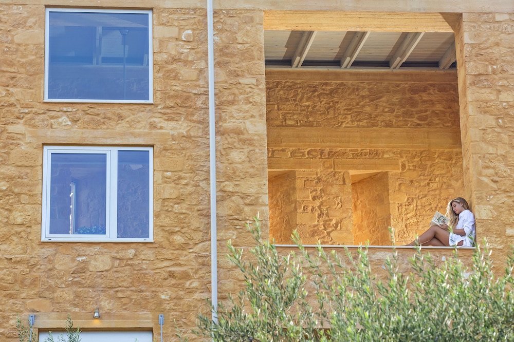 Olea Villas 3/46