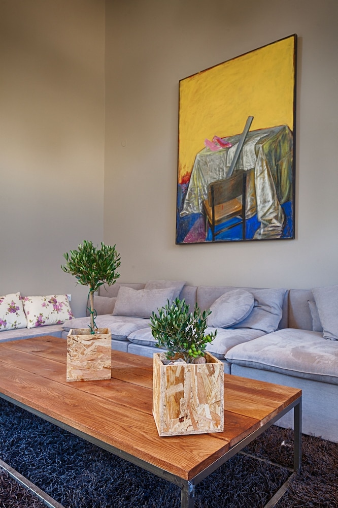 Oniropetra Boutique Hotel 49/75