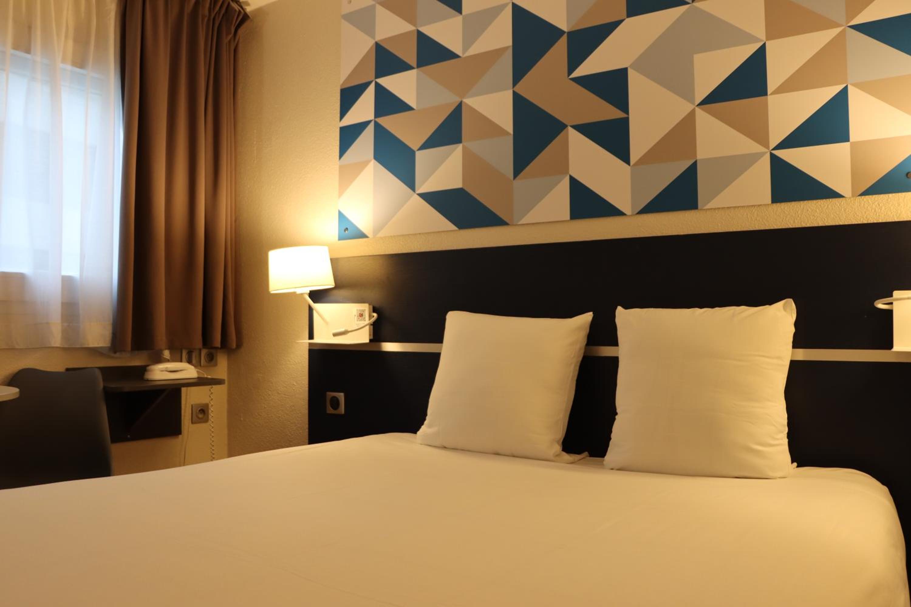 غرفة بسرير مزدوج، Comfort Hotel Paris Porte d Ivry 1/6