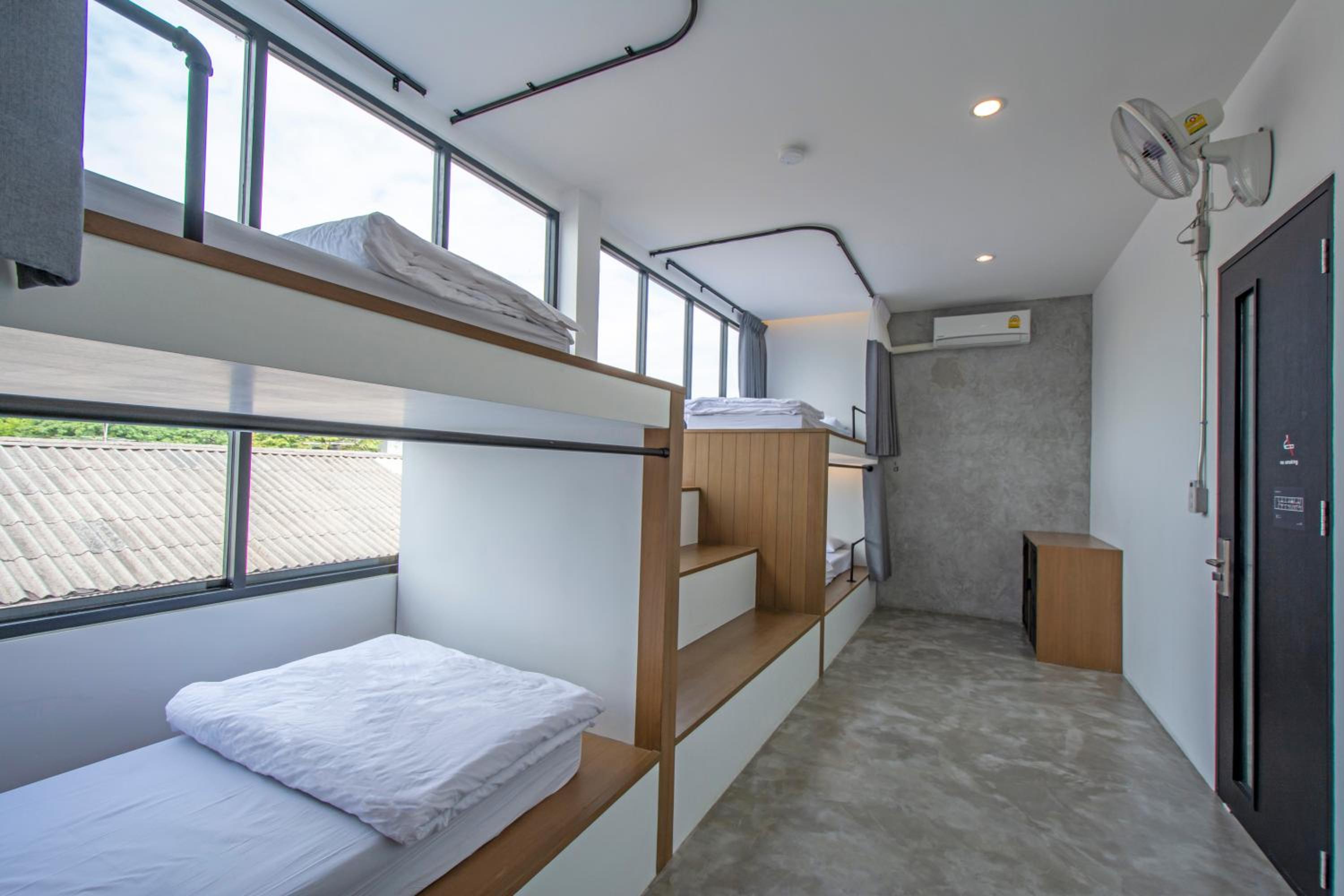 Female Dorm, Female Only, 4 Beds