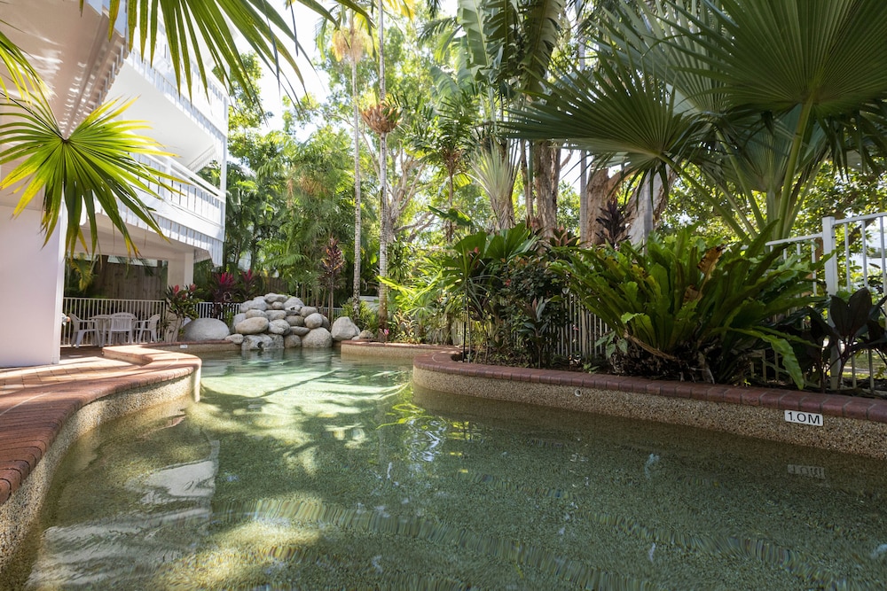Apartments At the White House Port Douglas 33/65