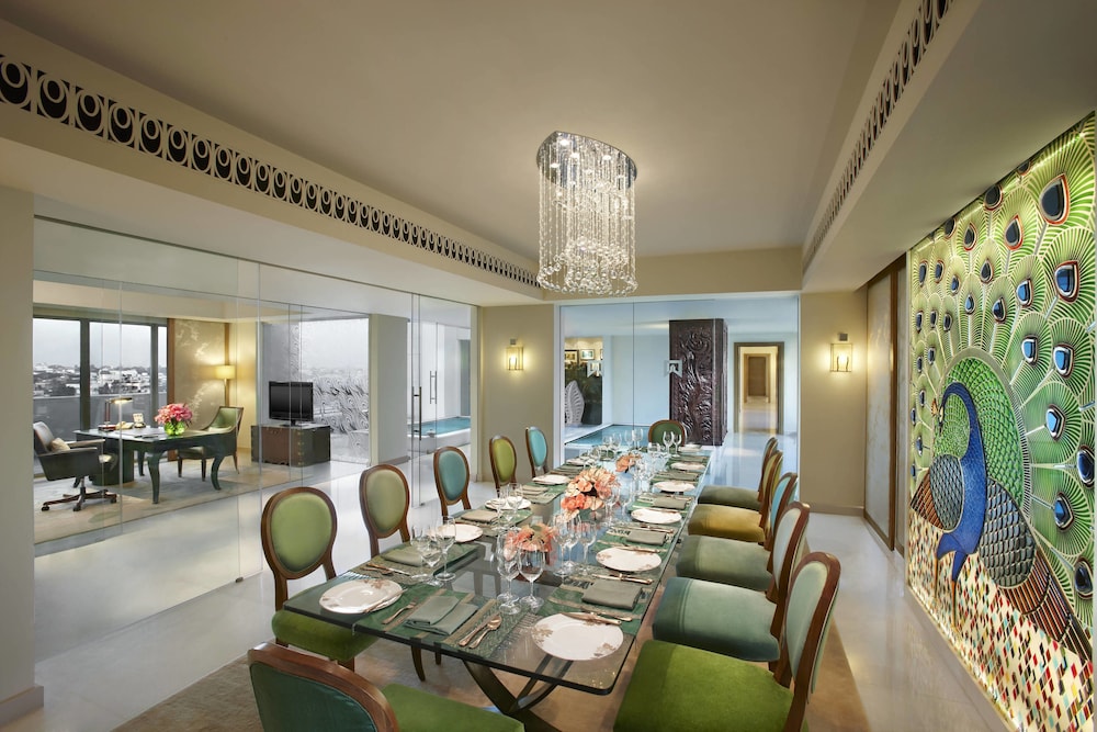 Itc Gardenia A Luxury Collection Hotel 42/47
