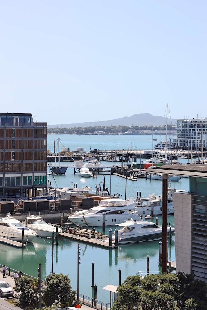 Travelodge Hotel Auckland Wynyard Quarter 53/55