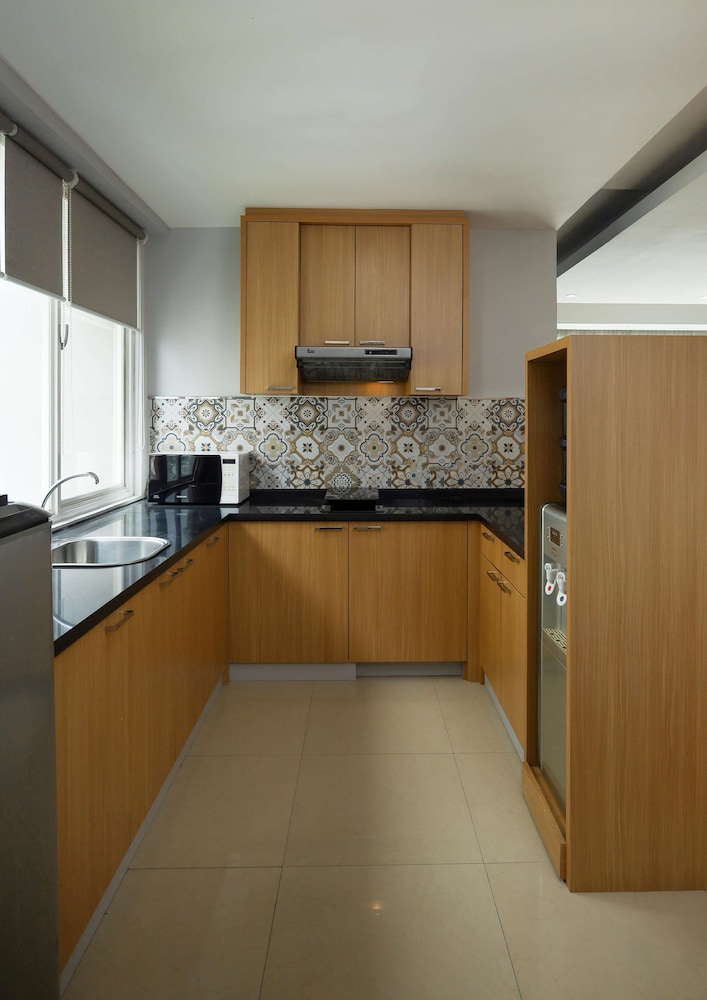 Golden Tulip Balikpapan Hotel and Suites 9/73