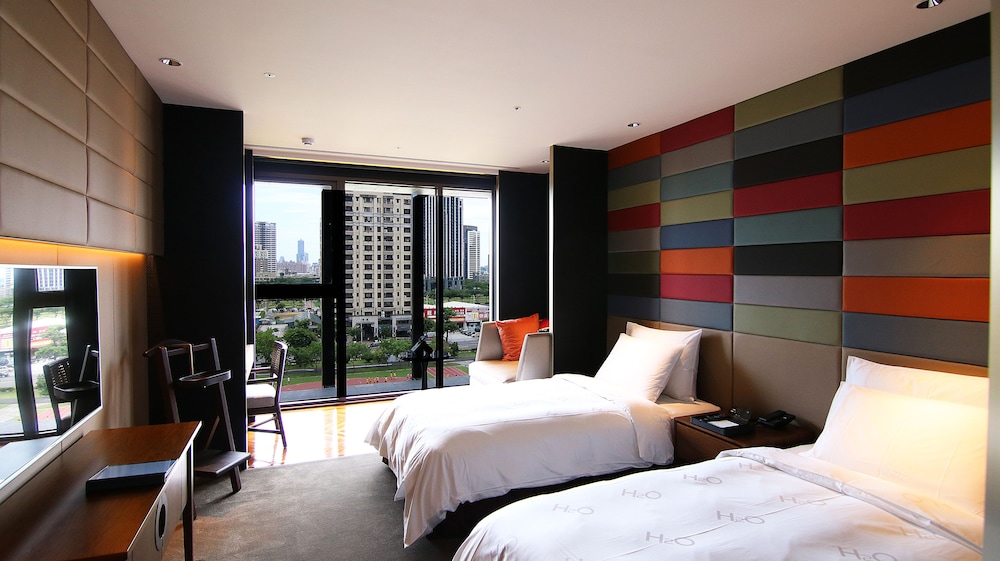 H2o Hotel 13/60