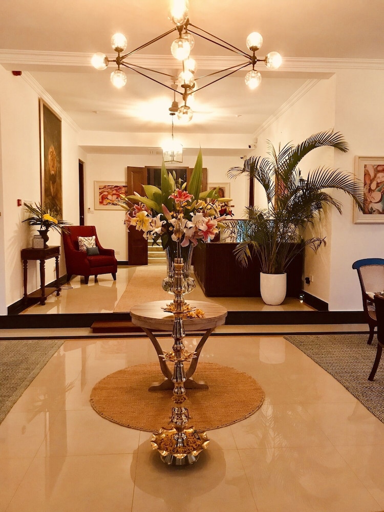 Fox Resorts Kandy 30/49