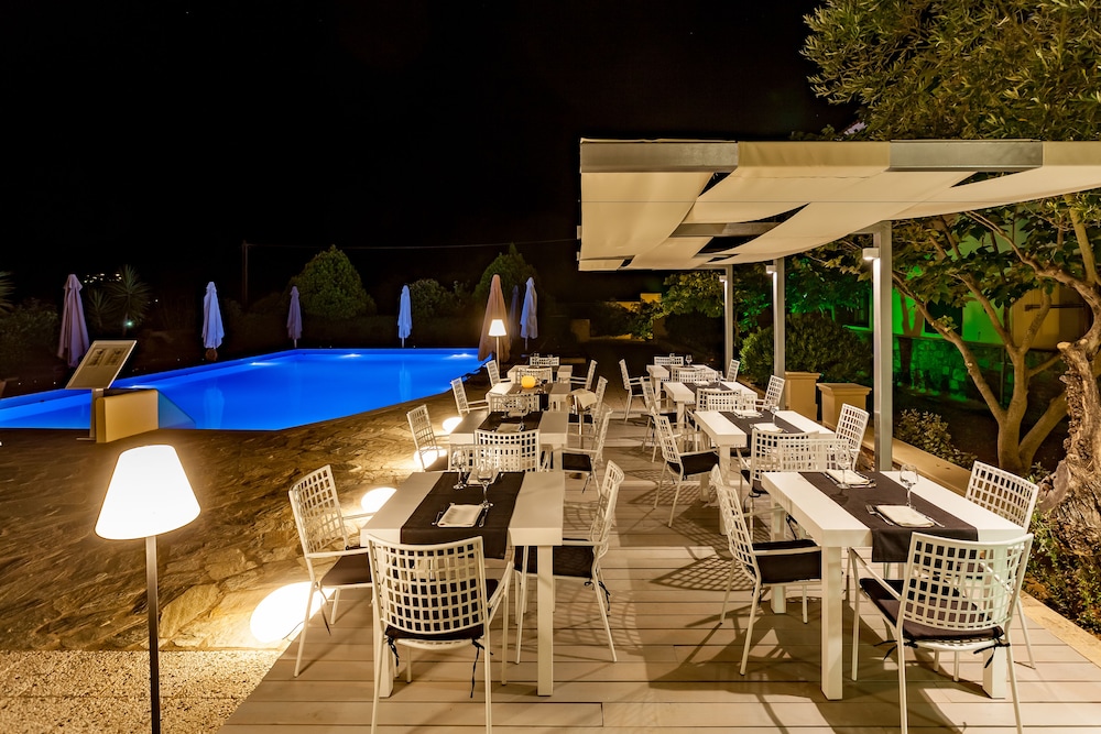 Skopelos Holidays Hotel 55/71
