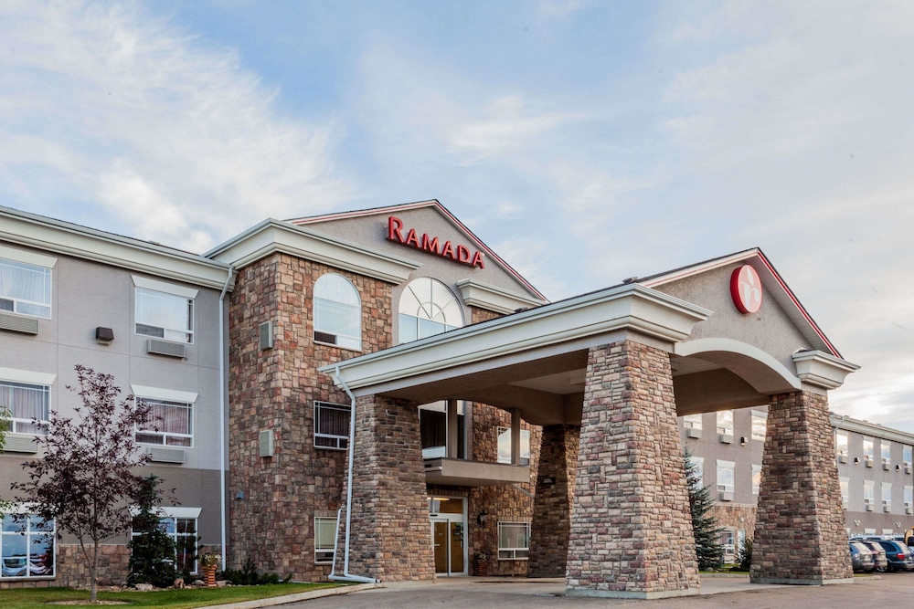 Ramada Westlock 1/37