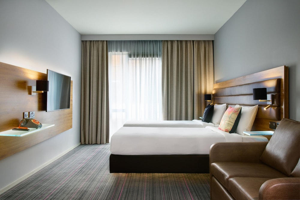 Moxy Dublin City 13/42