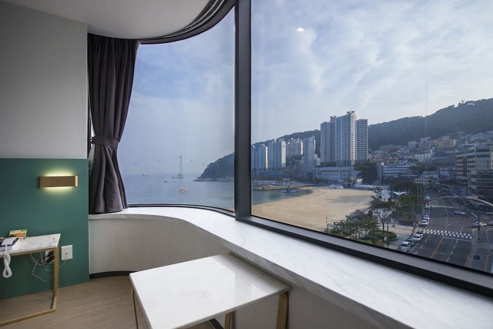Brown-Dot Songdo 23/44