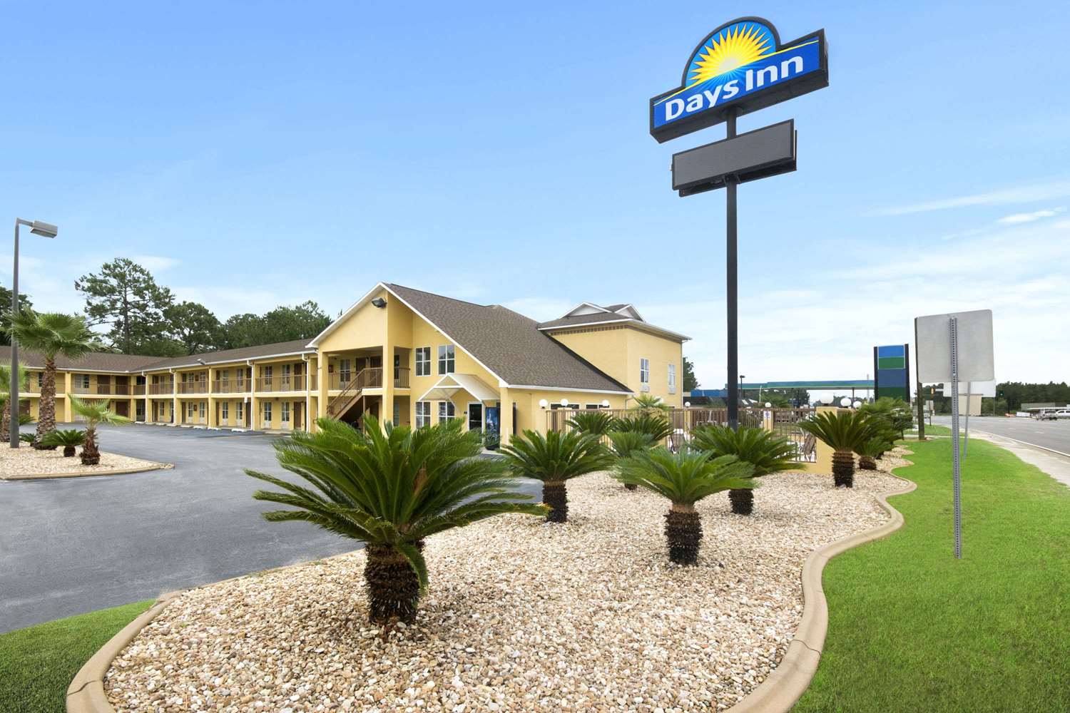 Days Inn by Wyndham Alma 39/41