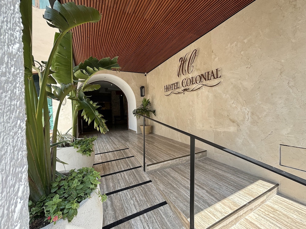 Colonial 9/57