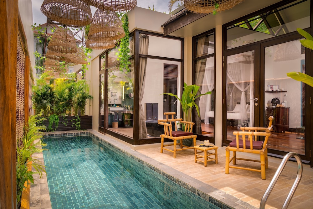 HERITAGE SUITES HOTEL in SIEM REAP
