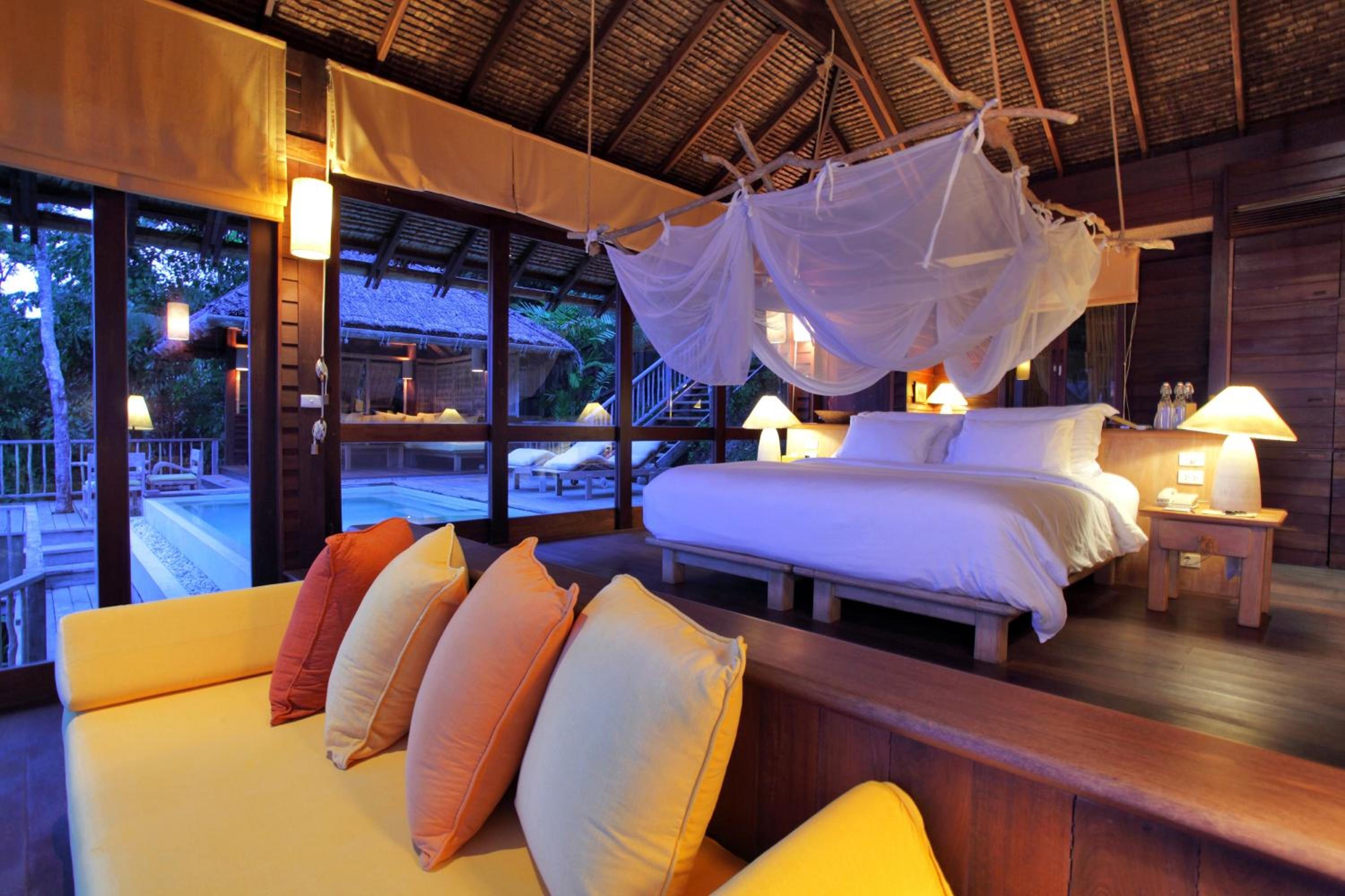 Pool, Ocean, Villa, Queen Bed