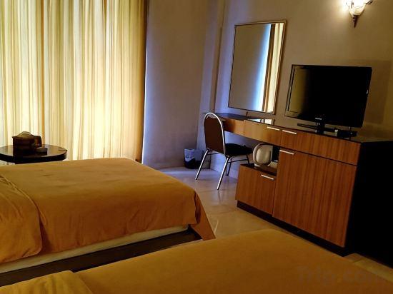 Superior, Twin Beds