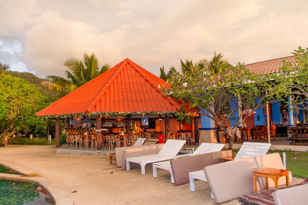 Coral Resort 67/77