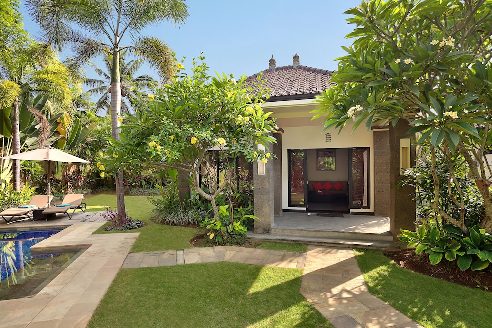 Askara Villa 12/26