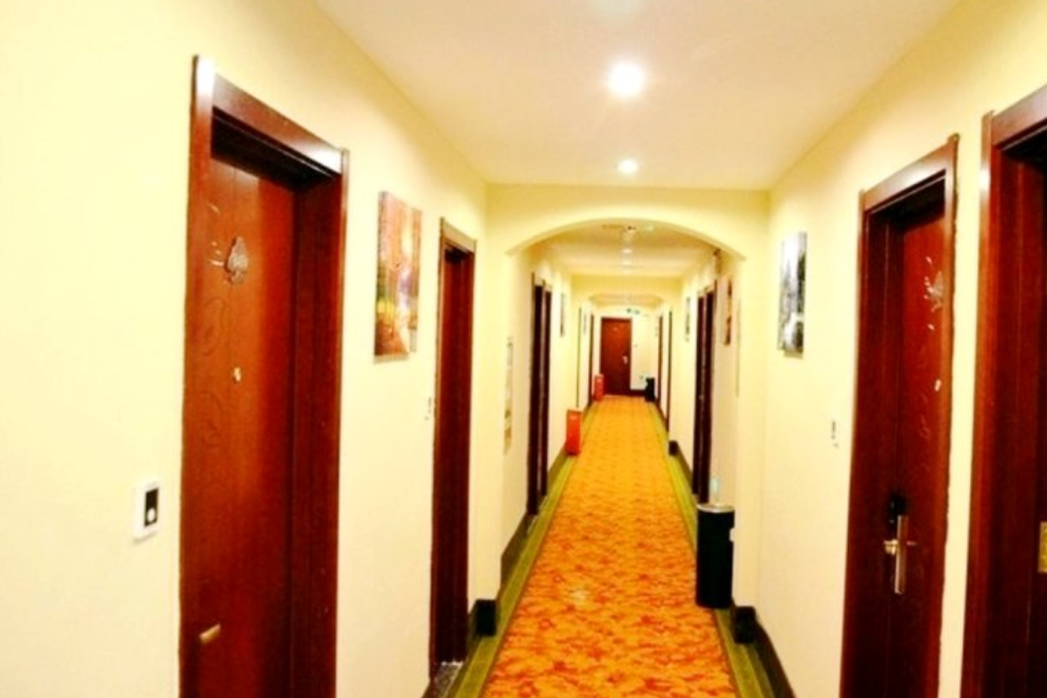 GreenTree Inn Langfang Guangyang District Guangyang Avenue North Yongxing Road Express Hotel 23/50