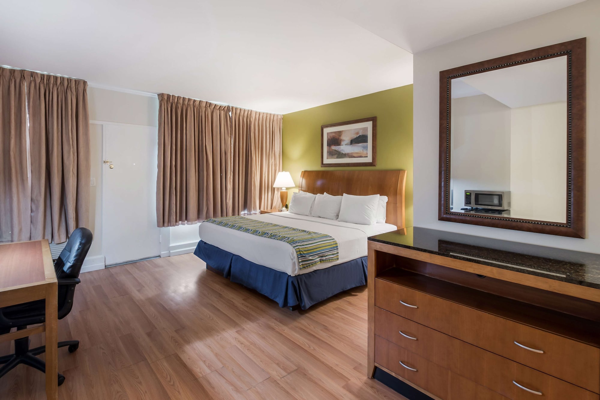Room, King Bed, Americas Best Value Inn-Painted Post 3/7