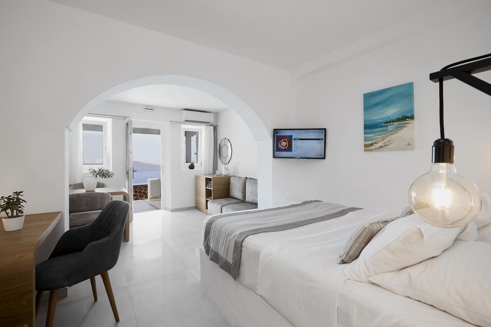 Santorini Princess Spa Hotel 4/50