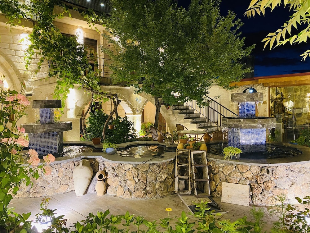 Kayatas Hotel 42/45
