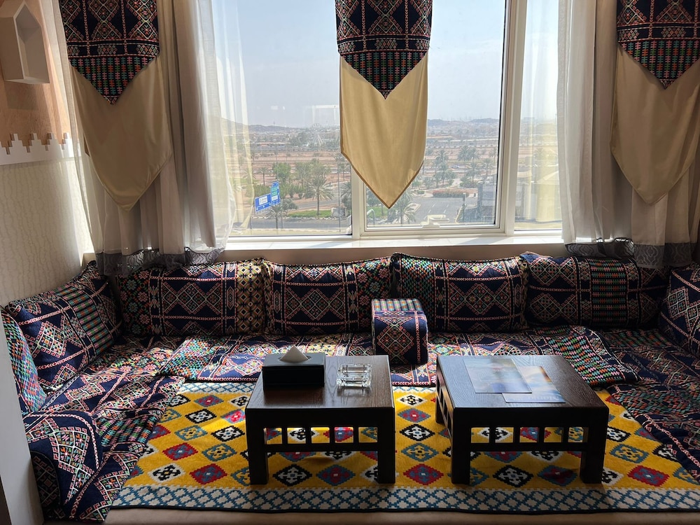 فندق هوليداي فيلا حائل(Holiday Villa Hail) 47/63