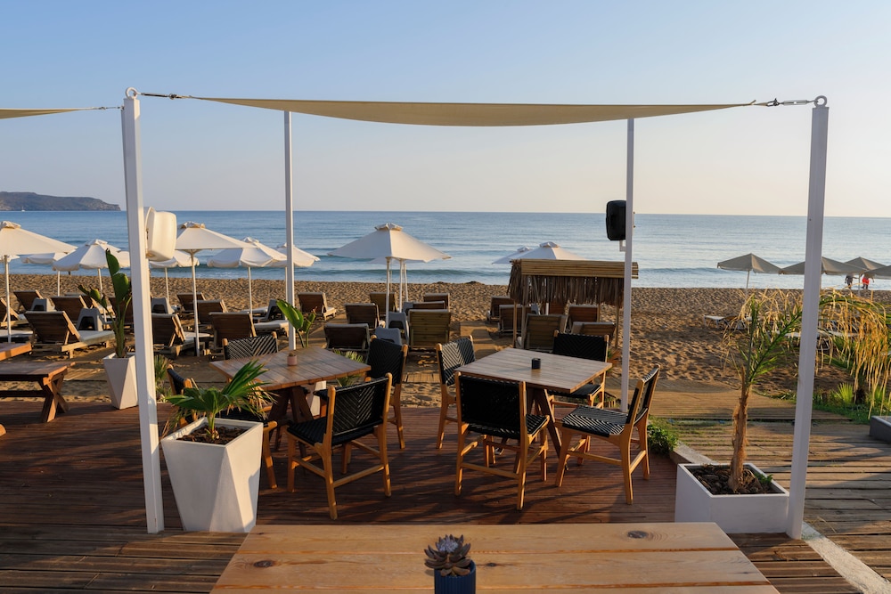 Esperides Beach Hotel Apartments 42/50