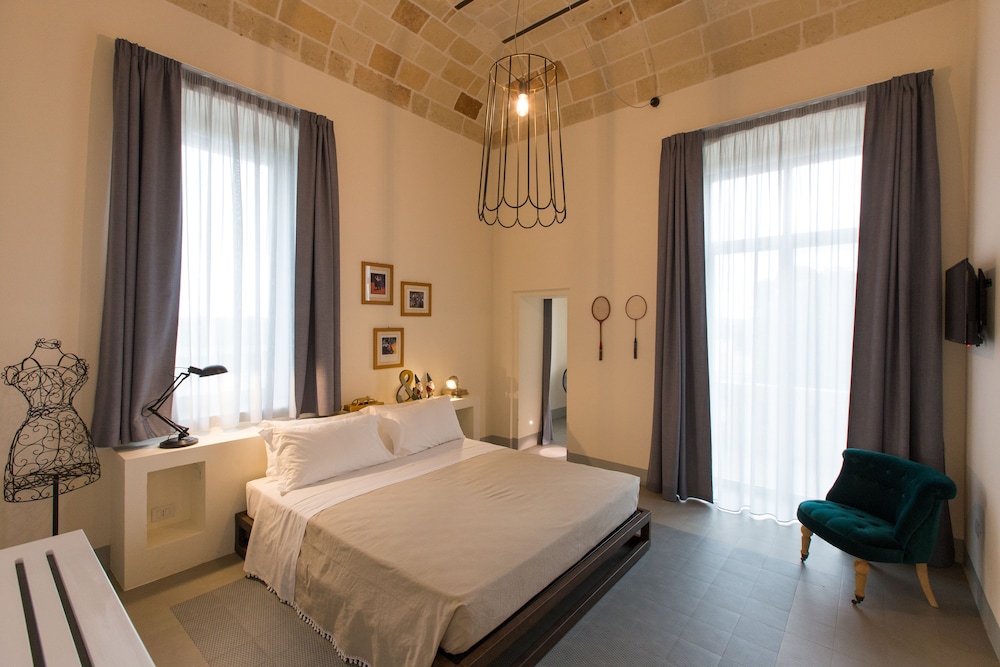 VINILIA WINE RESORT 21/78