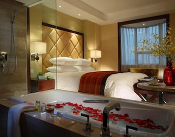 New Century Grand Hotel Shaoxing 13/47