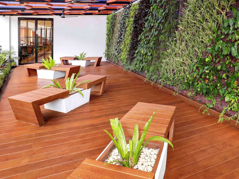 MERCURE JAKARTA CIKINI 45/50