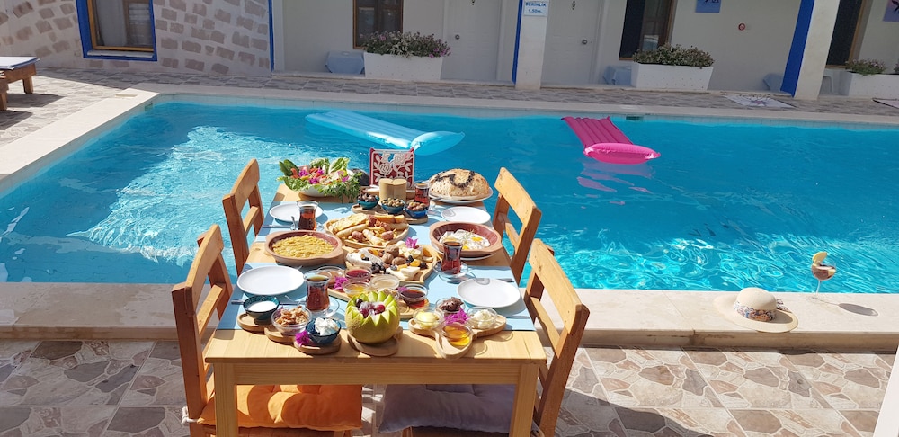 Hakan Hotel 43/50