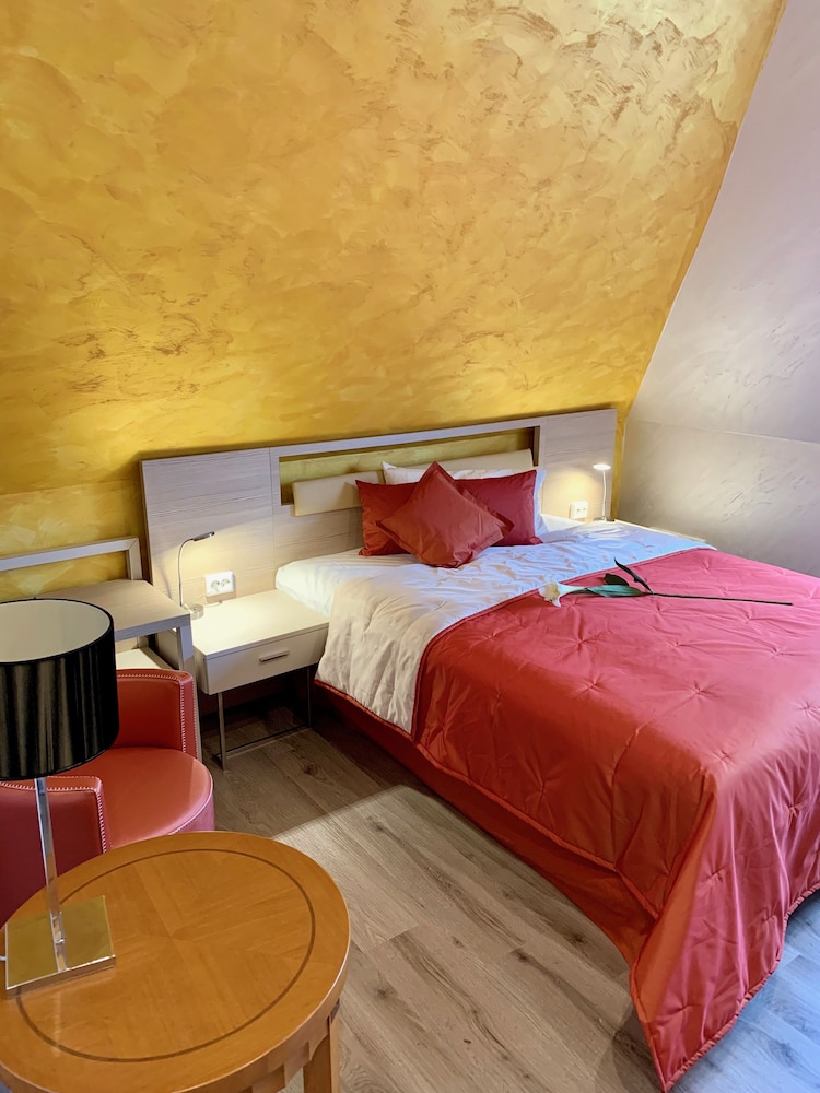 Boutique Hotel Goldene Henne 25/58