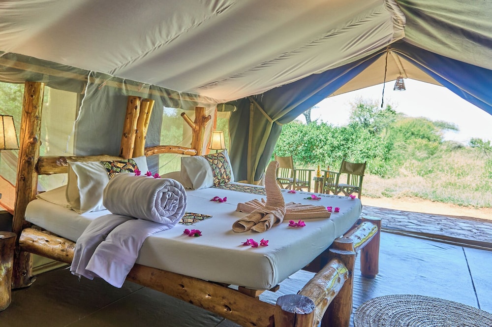 IKOMA TENTED CAMP 14/50