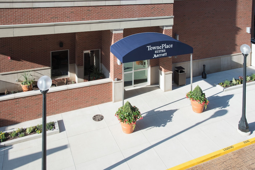 Towneplace Suites Champaign Urbana Campustown 4/48