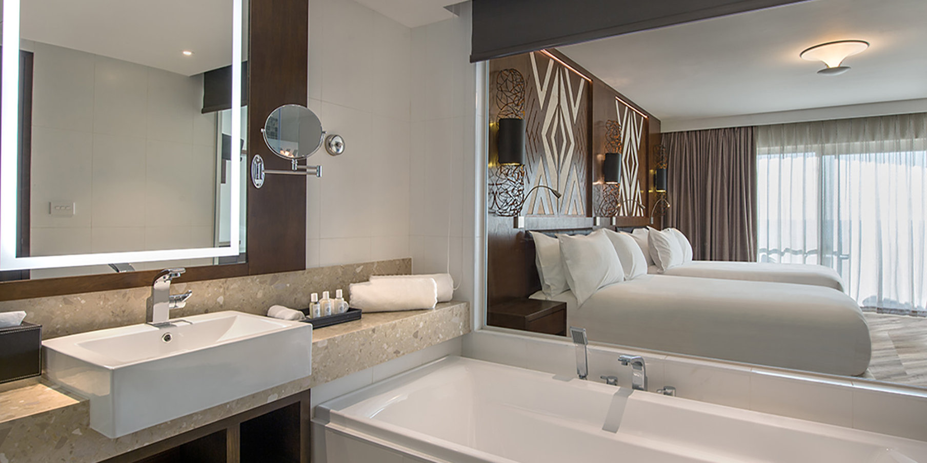Crowne Plaza Fiji Nadi Bay Resort & Spa, an IHG Hotel 50/50
