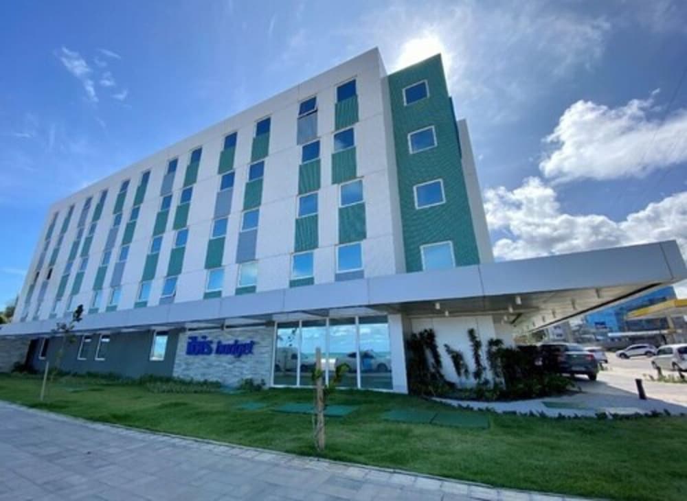 Ibis Budget Recife Jaboatao 6/64
