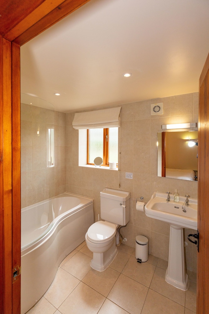 Church Farm Lodge 45/50