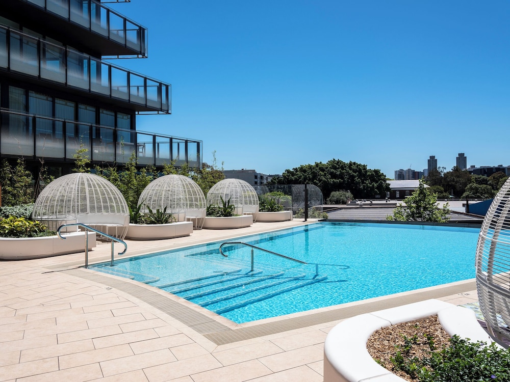 One Global Resorts Green Square 27/50
