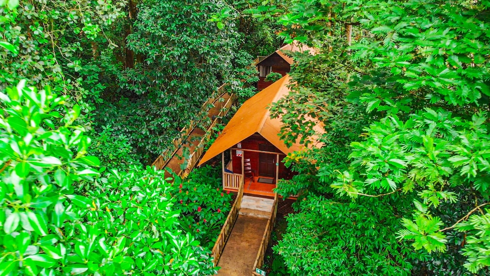 ANINGA LODGE 34/58