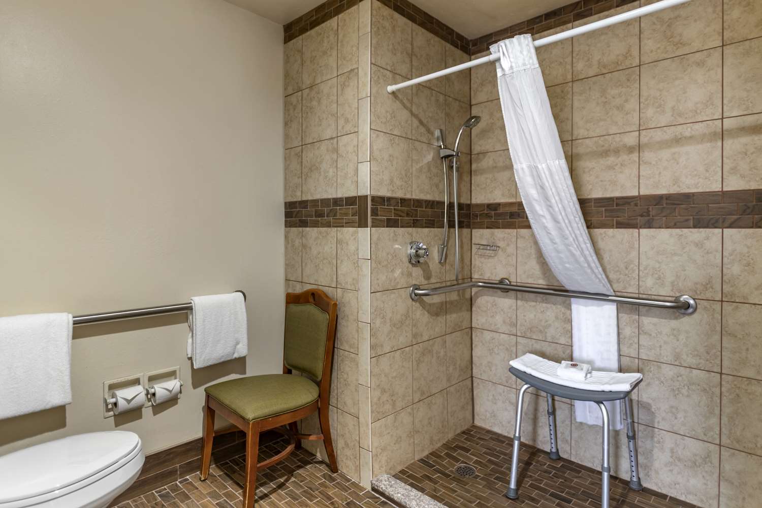 Comfort Inn Tulsa Midtown 18/18