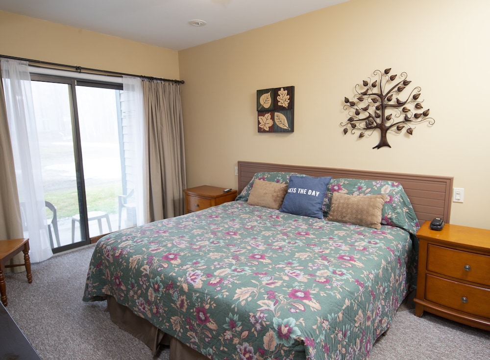 2 Bedrooms, Condo, Twin Beds, Queen Bed, Mountain Side, Sofa