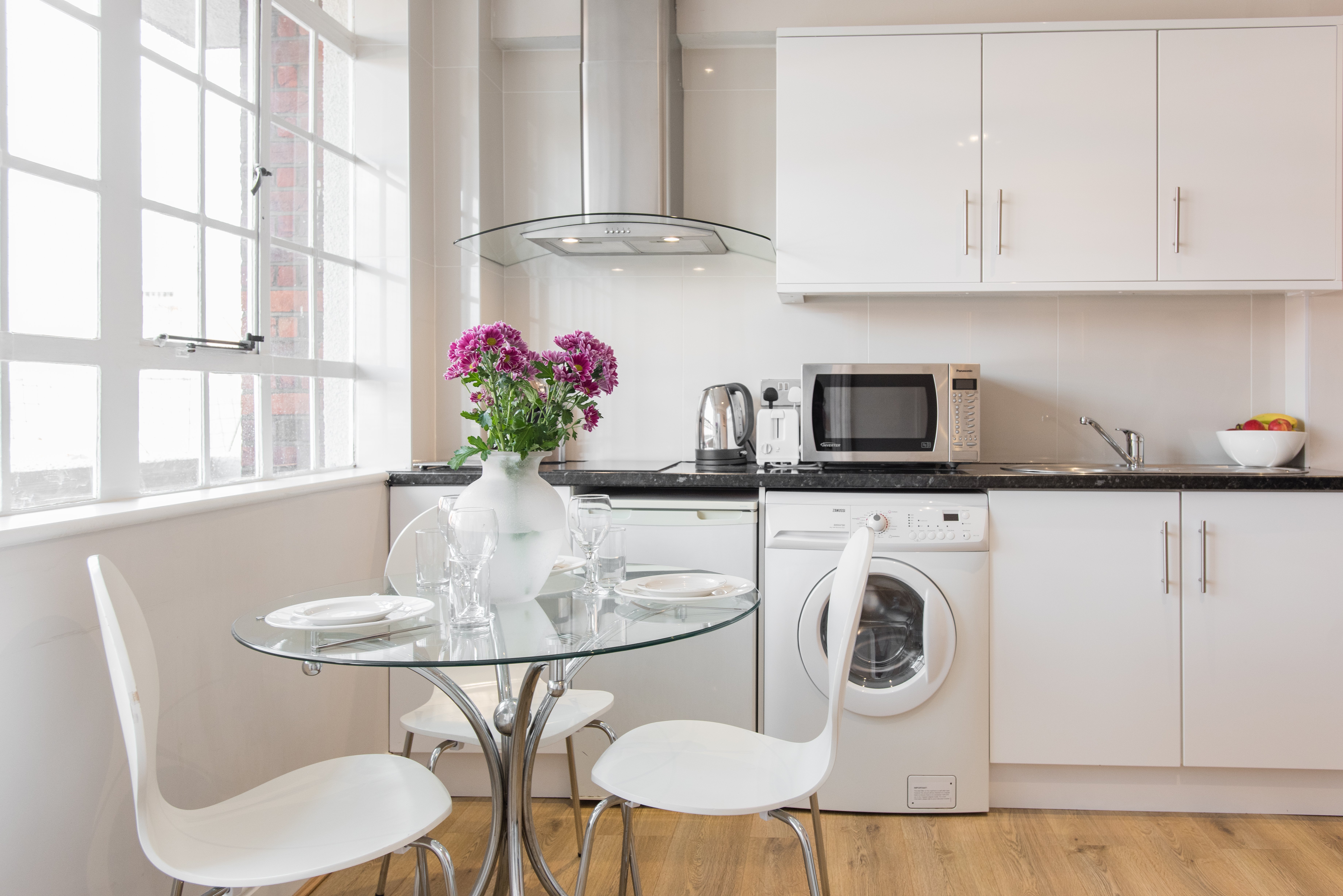 Chelsea Cloisters Serviced Apartments 111/121