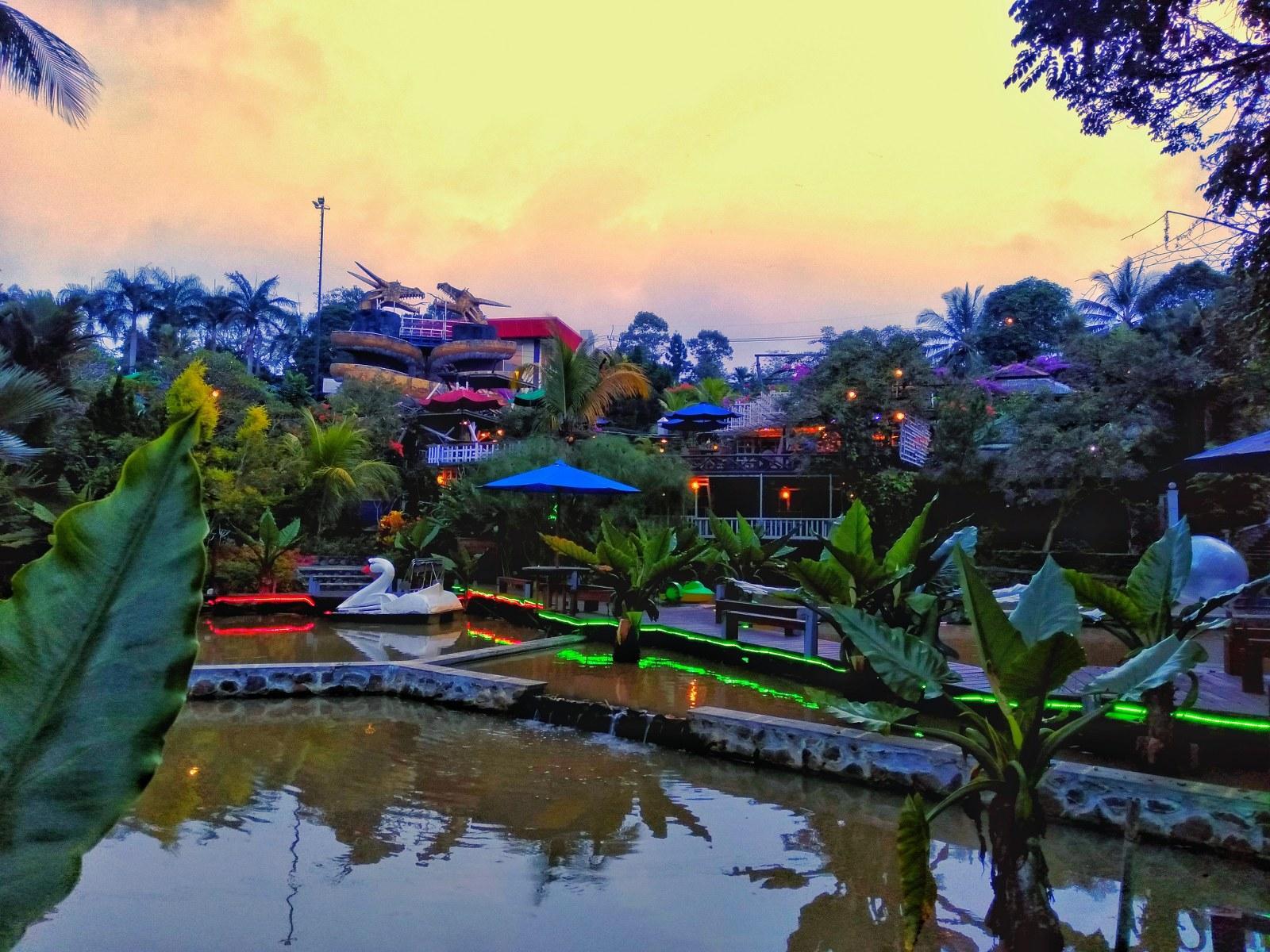 The Jhon's Cianjur Aquatic Resort 17/21