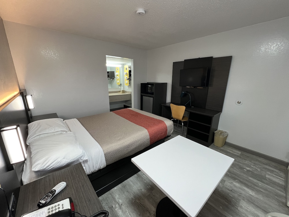 Motel6 Dyersburg, TN 22/50