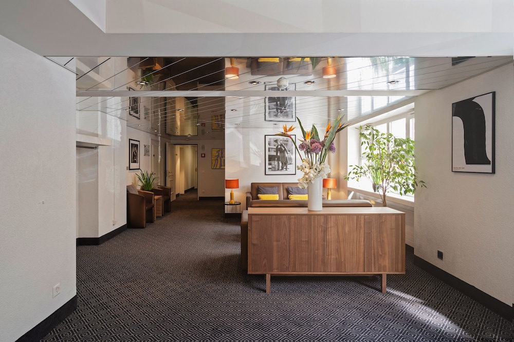 Stoller Zurich 9/50