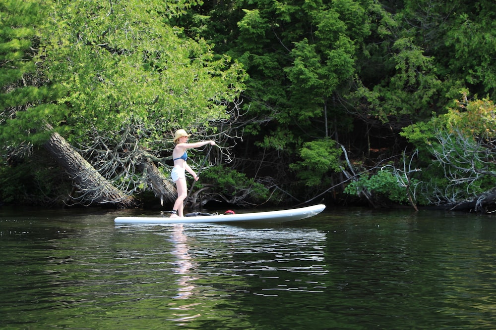 Kiwassa Lake Bed & Breakfast and Cabins 37/50