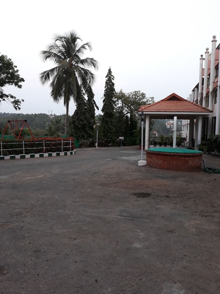 SWAGATH HOLIDAY RESORTS 27/34