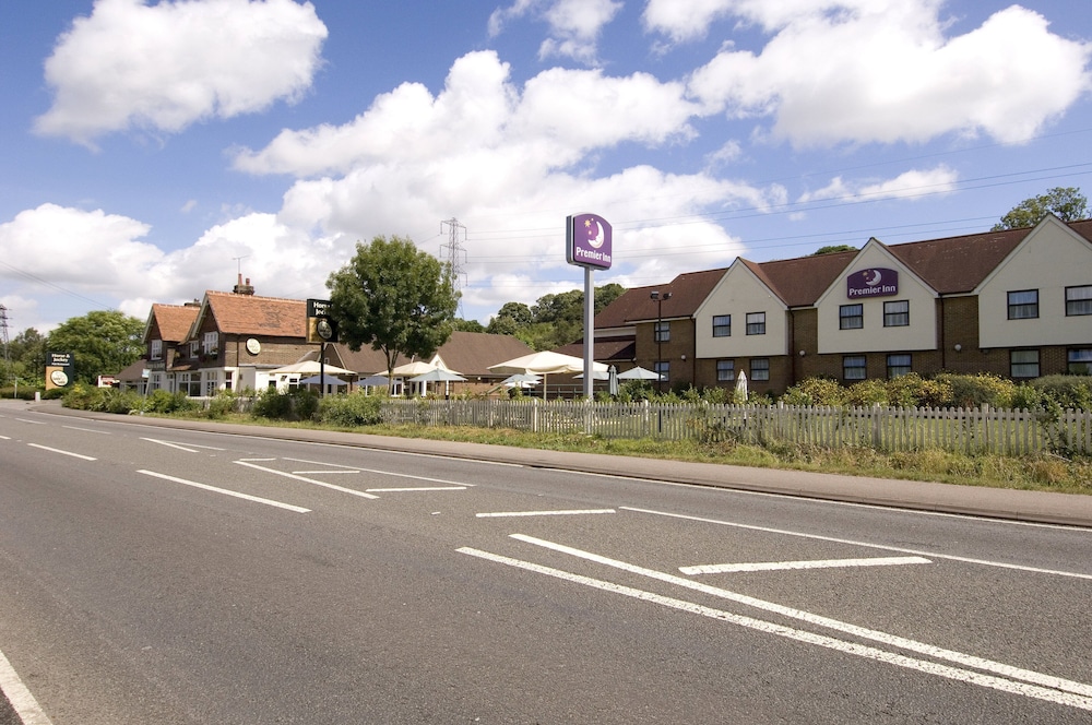 Premier Inn Dunstable South A5 35/42