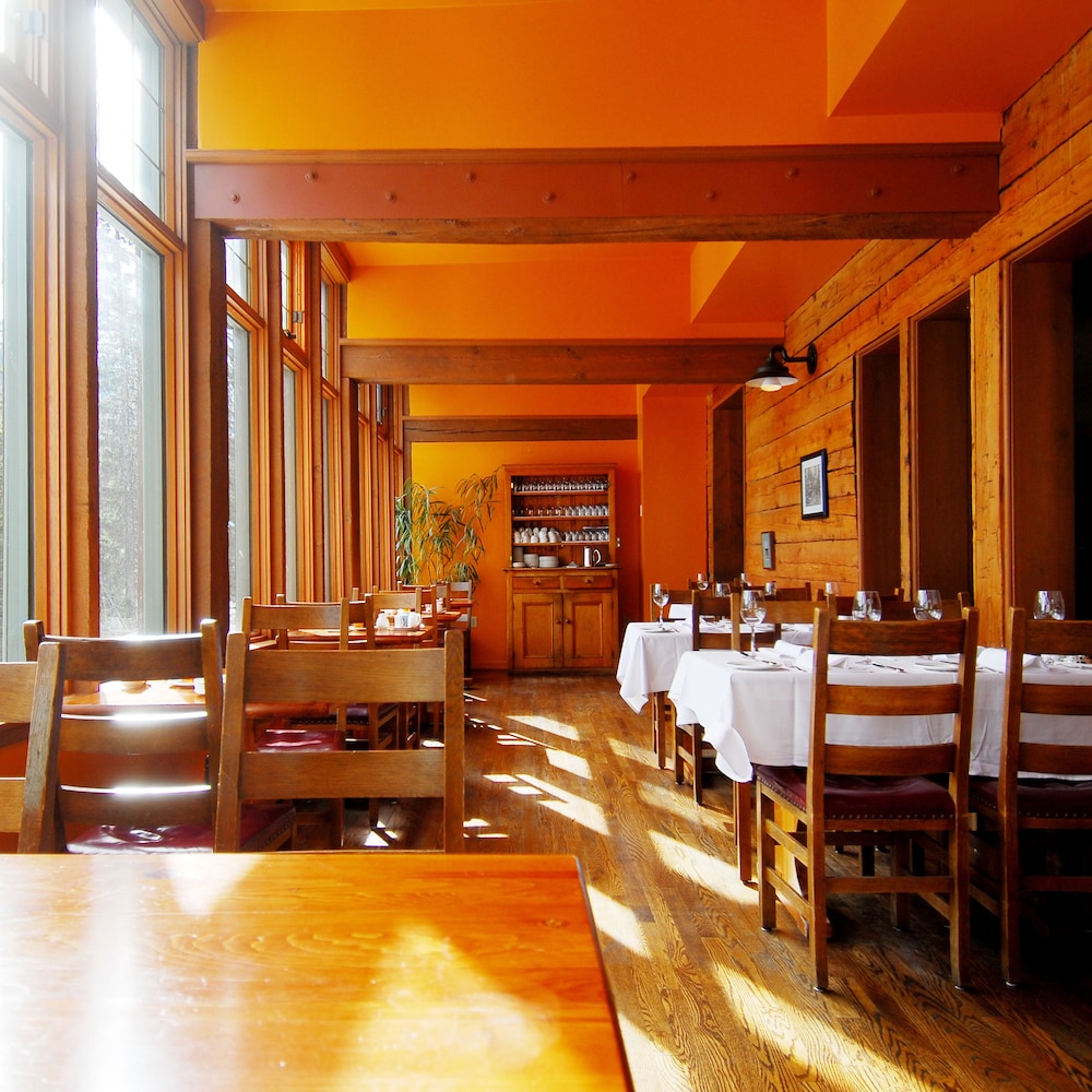 Emerald Lake Lodge 28/71