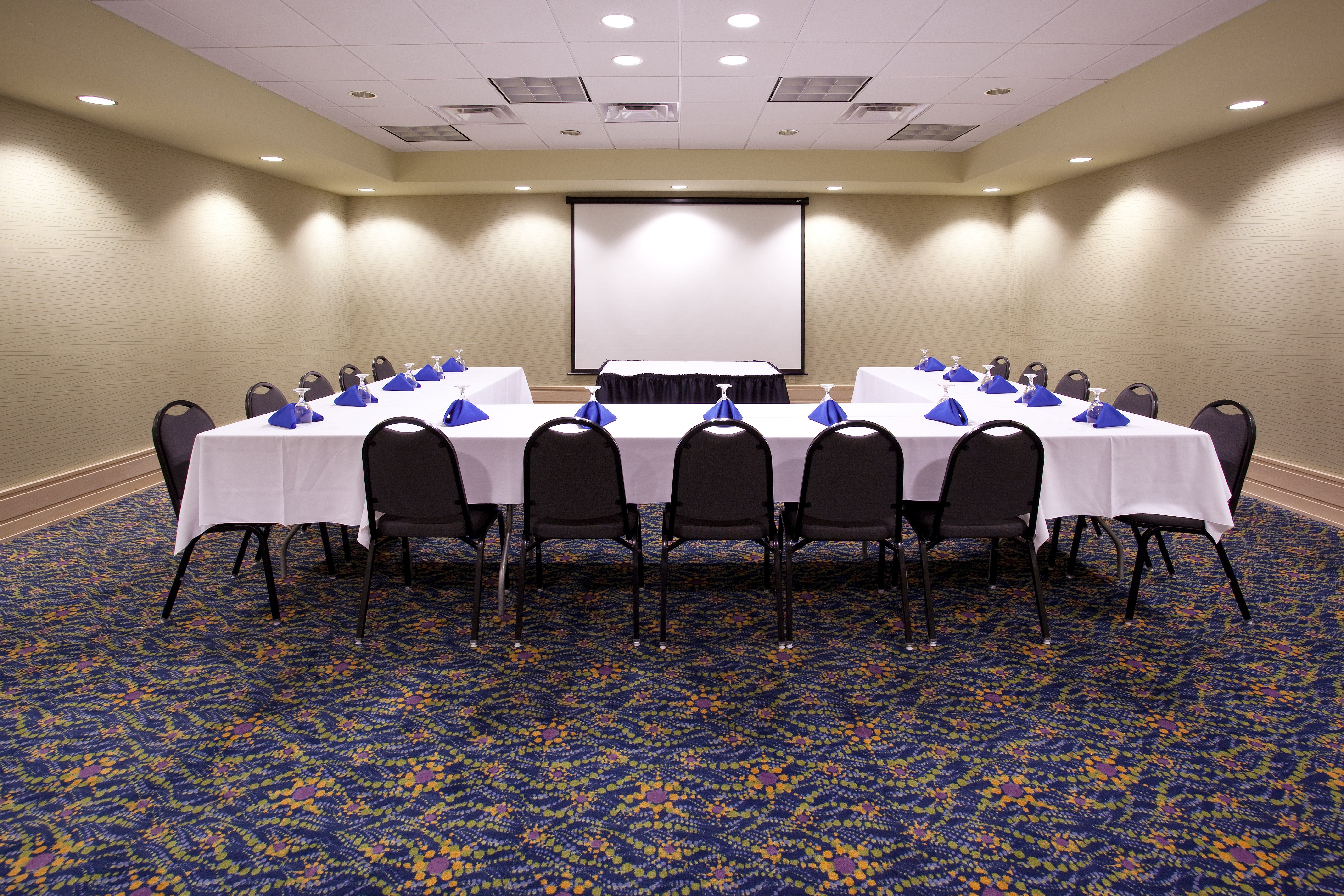 HOLIDAY INN ROCK SPRINGS 62/73